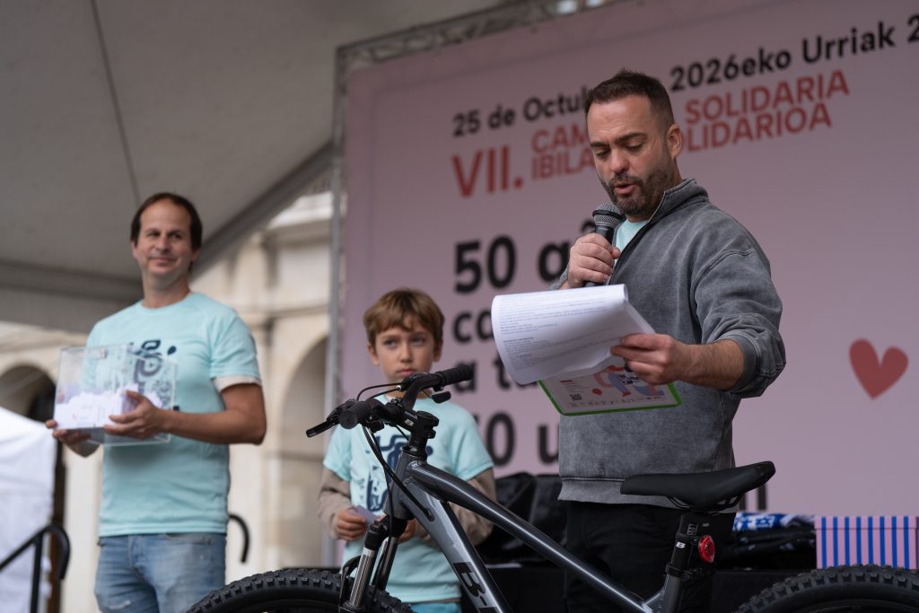 Aquí podéis encontrar la galería de fotos de la Caminata Solidaria de ASAFES2026